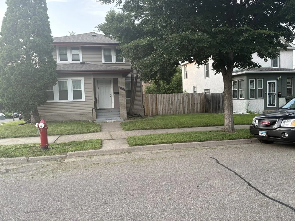 Local lawn care service in Minneapolis, MN by Cj’s Lawn Service