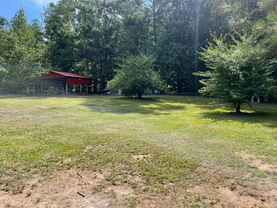 Expert lawn care service experts serving Hogansville, GA - CJs Lawncare and Landscape