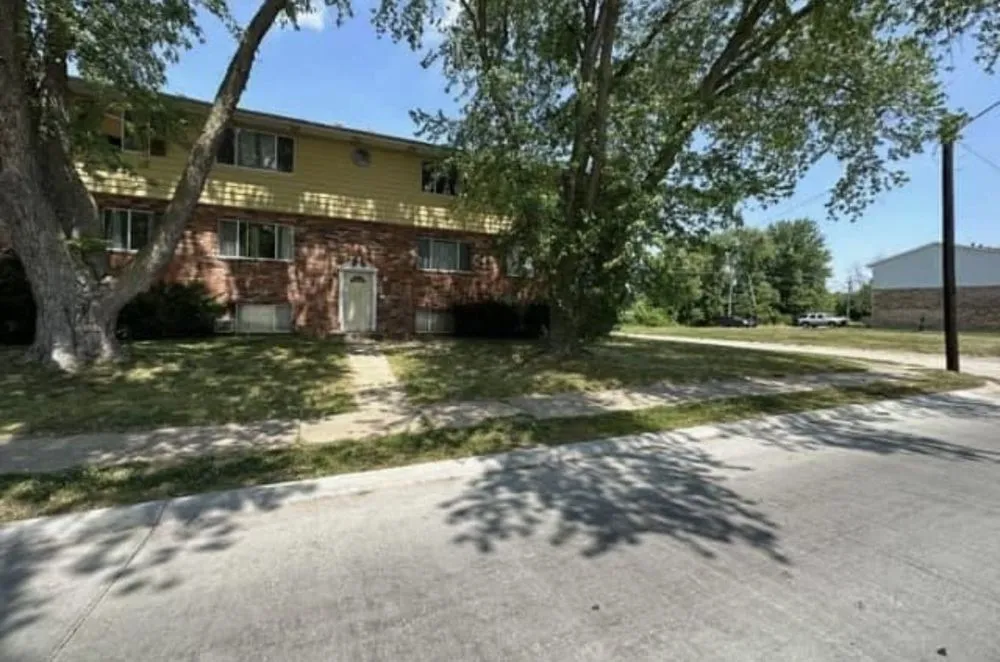 Top-rated landscaping services in Davenport, IA - Cj’s Lawncare Services