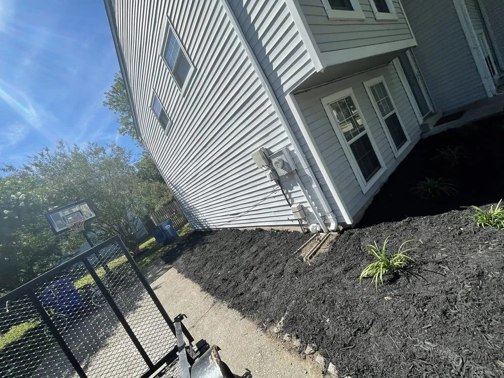 Professional lawn care service near you across Waldorf, MD - Cj’s Lawncare