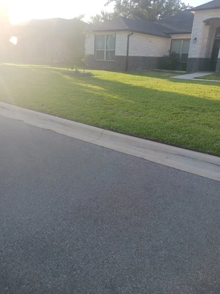 Local landscaping services experts serving Harker Heights, TX - CJ's Mowing Service