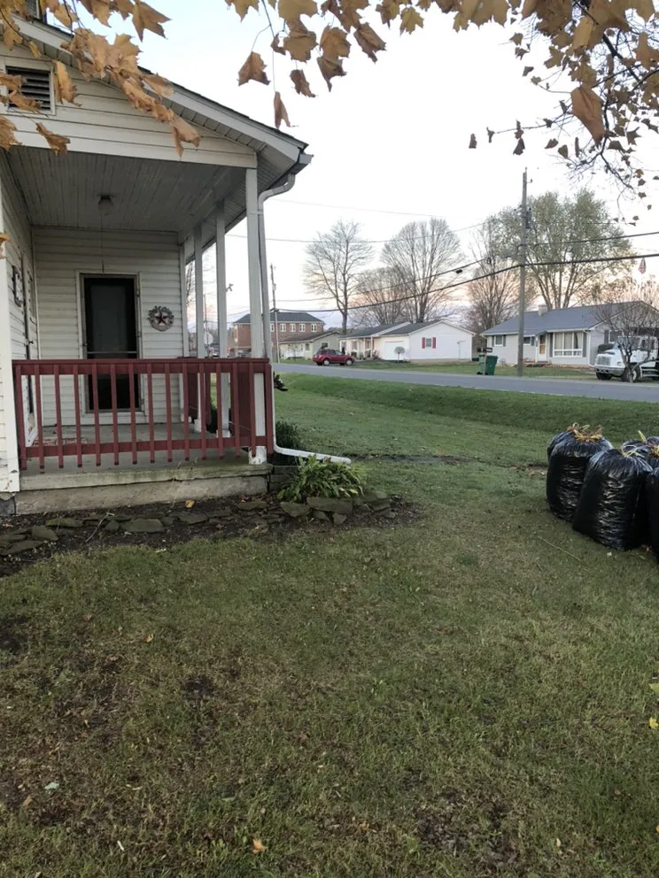 Custom outdoor landscaping experts serving Newark, OH - Cj’s Upkeep