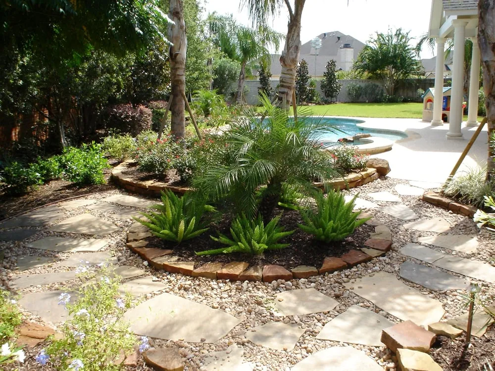 Expert yard maintenance for year-round maintenance across Katy, TX - CJ's Yardworks