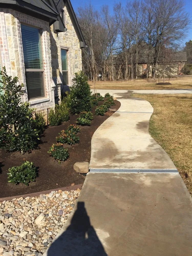 Top-rated landscaping services in Tioga, TX by CJW Tree & Plant Farm