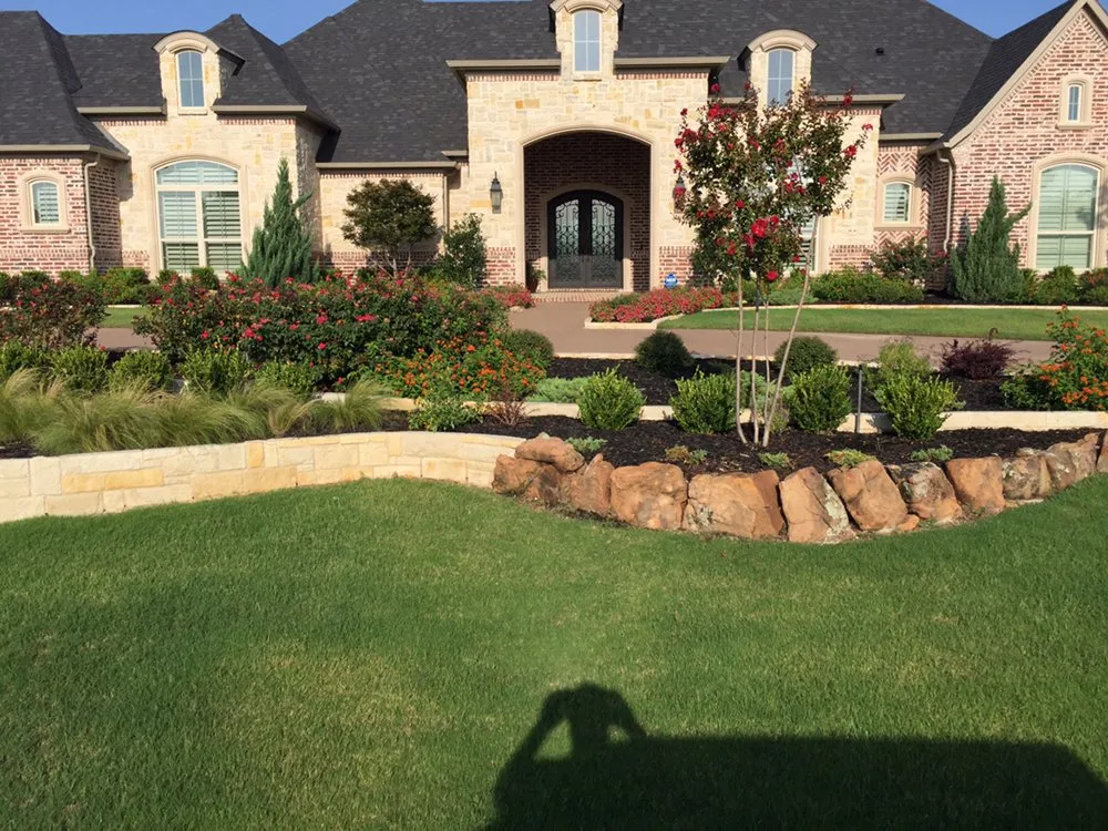 Expert yard maintenance for year-round maintenance across Tioga, TX - CJW Tree & Plant Farm