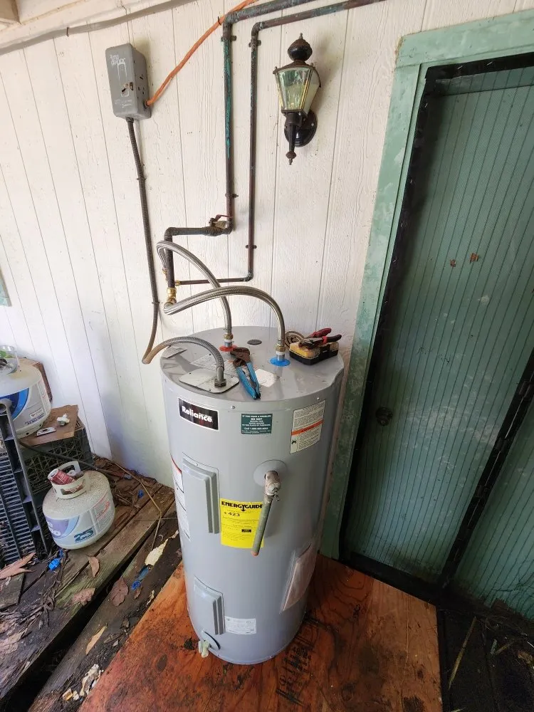 Expert yard cleanup service for homes across Kaaawa, HI - CK Handy Services