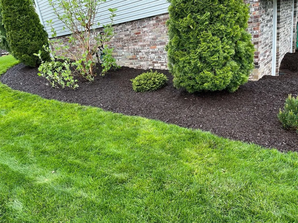 Custom yard cleanup service experts serving Akron, OH - C&K Landscaping