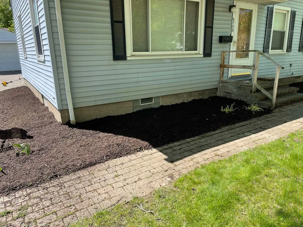 Local residential landscaping in Akron, OH by C&K Landscaping