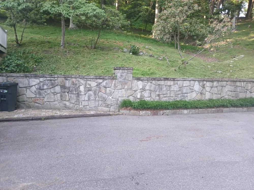 Expert garden landscaping experts serving Saint Albans, WV - Ck Lawn Care