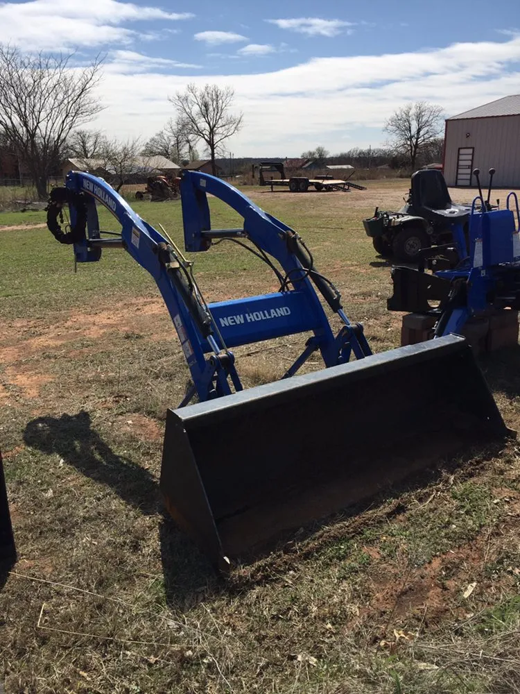Custom residential landscaping for year-round maintenance in Guthrie, OK by C&K Tractor Work
