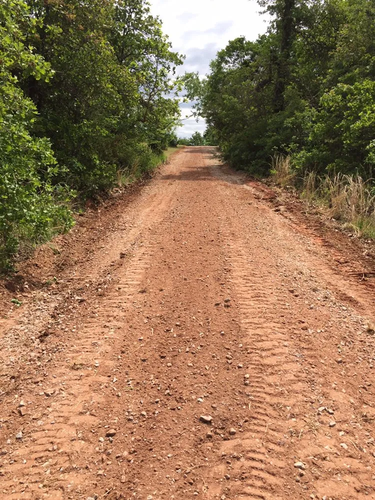 Professional yard maintenance in Guthrie, OK - C&K Tractor Work