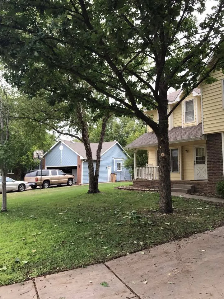 Reliable outdoor landscaping for homes in Wichita, KS by CK Tree & Landscape