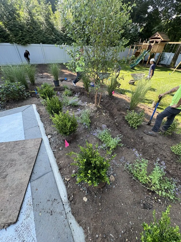 Local lawn mowing service experts serving Wyckoff, NJ - CKF Landscape Designs