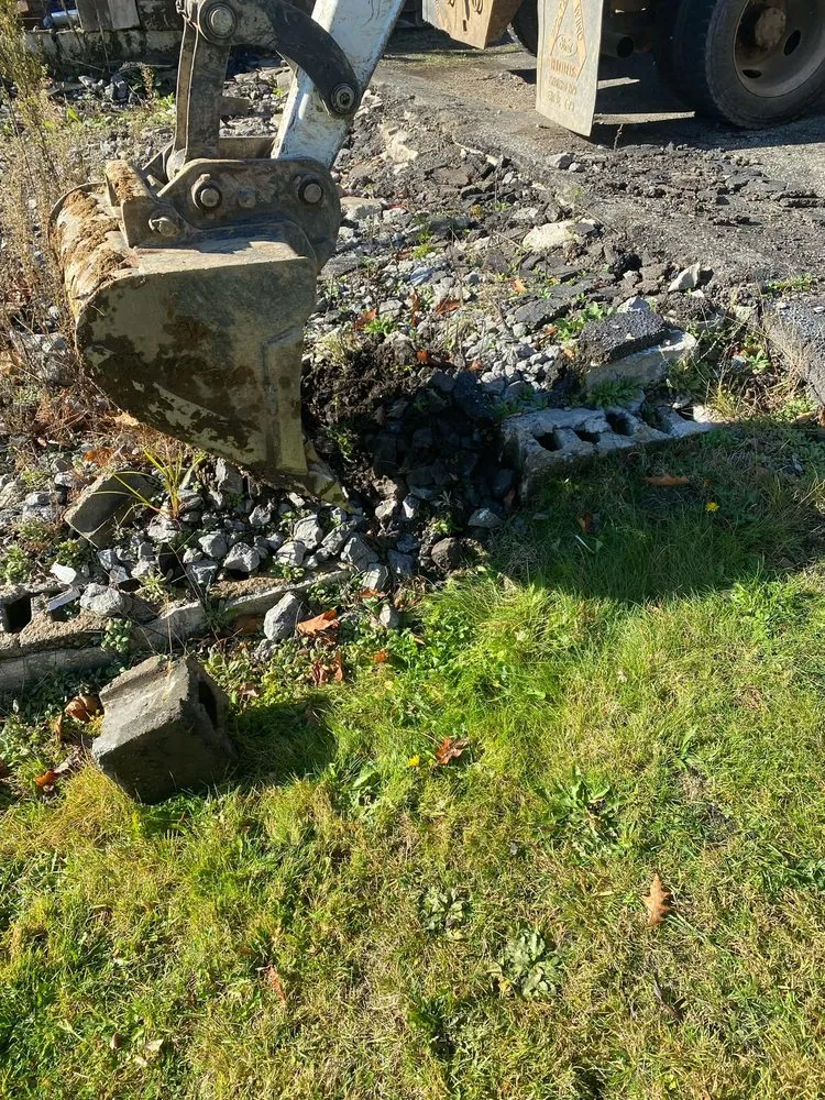 Professional residential landscaping experts serving Leechburg, PA - CKH Excavating