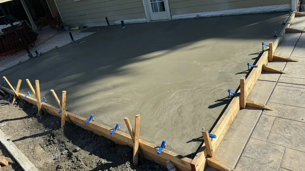 Professional lawn mowing service in Pleasant Hill, CA by CL Landscape