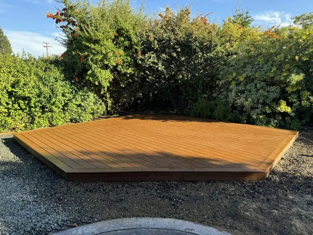 Custom garden landscaping for homes in Pleasant Hill, CA by CL Landscape