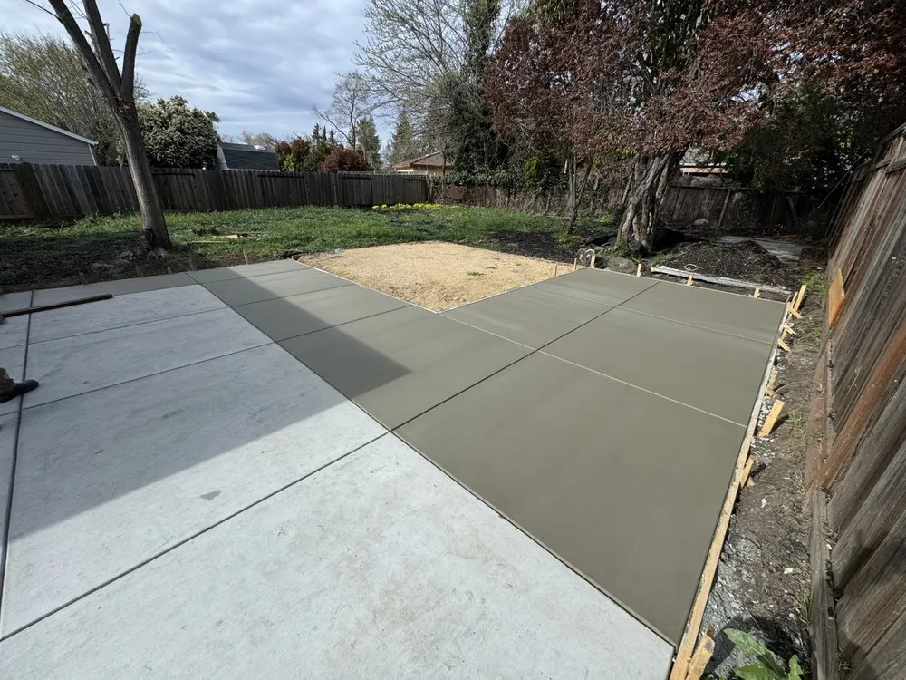 Custom garden landscaping for outdoor upgrades across Pleasant Hill, CA - CL Landscape