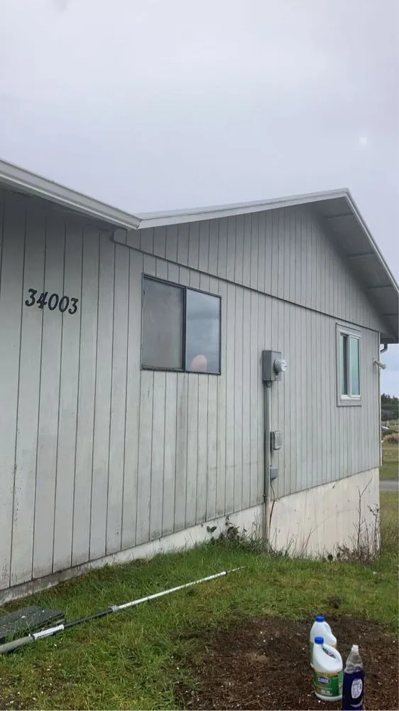 Top-rated yard maintenance in St. Louis, MO by C&L Lawn And Construction