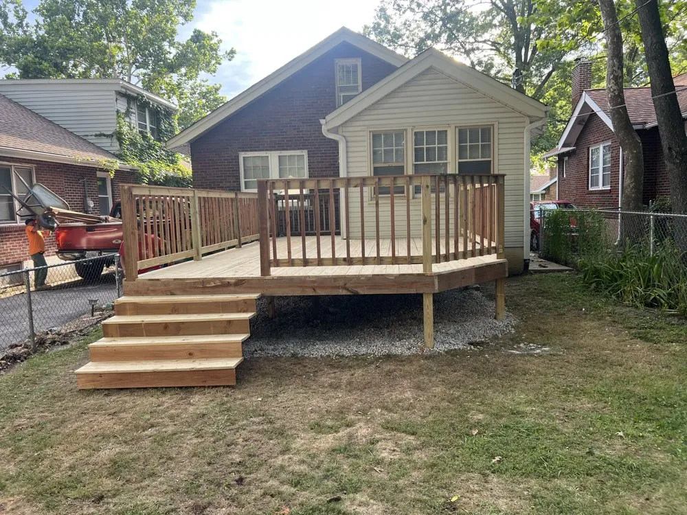 Top-rated lawn mowing service for residential properties in Saint Louis, MO by C&L Pro Landscaping Construction