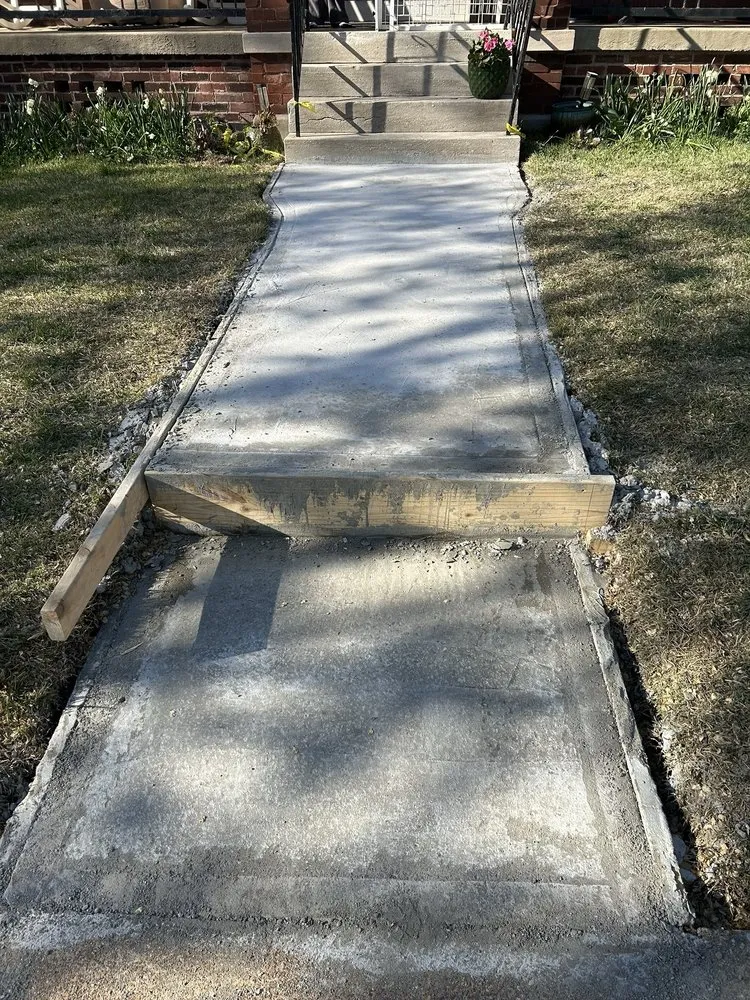 Trusted residential landscaping experts serving Saint Louis, MO - C&L Pro Landscaping Construction