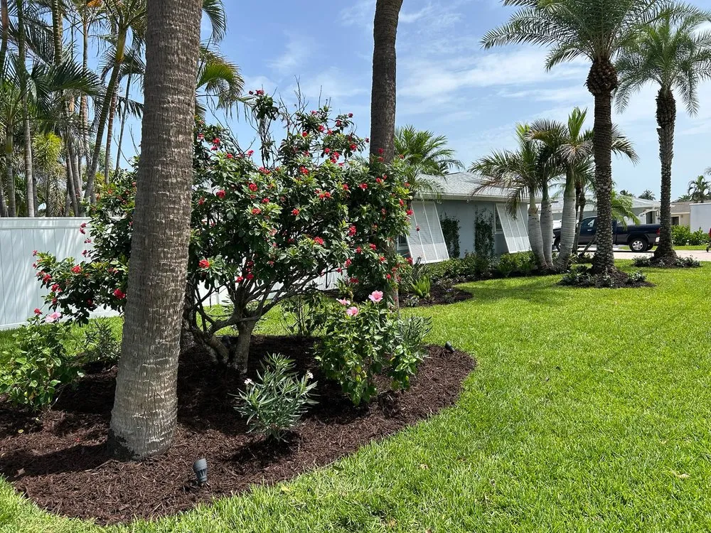 Custom lawn mowing service in Naples, FL by Clad Estate Services