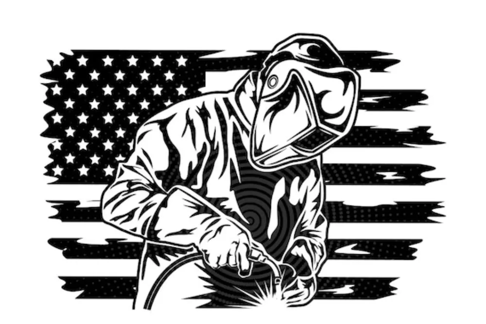 Expert yard cleanup service in Harrisville, MI - Claddaugh Services