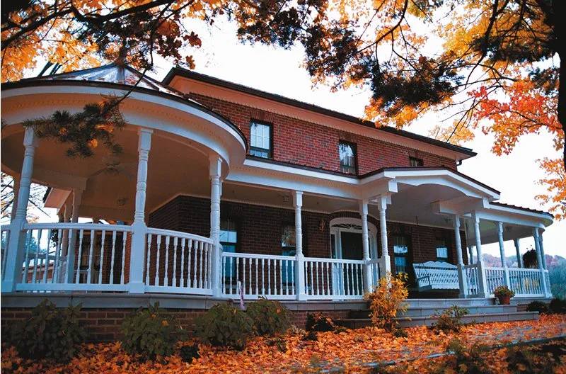 Custom lawn mowing service in Newark, OH - Claggett & Sons