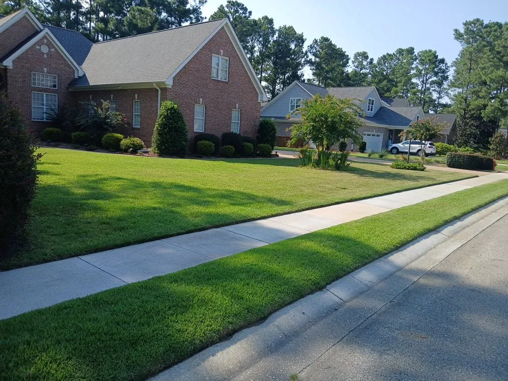 Custom landscape design experts serving Leland, NC - Clarida's Cleaning and Hauling Services