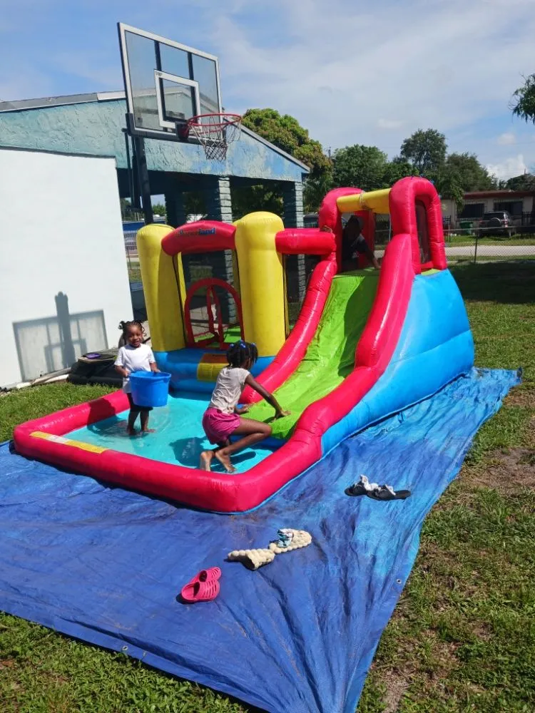 Expert yard maintenance in Miami, FL - Clark Cleaning Services