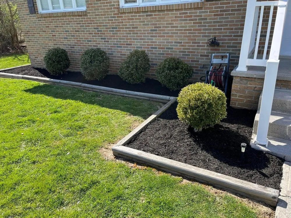 Expert lawn mowing service experts serving Princeton, WV - Clark Cuts