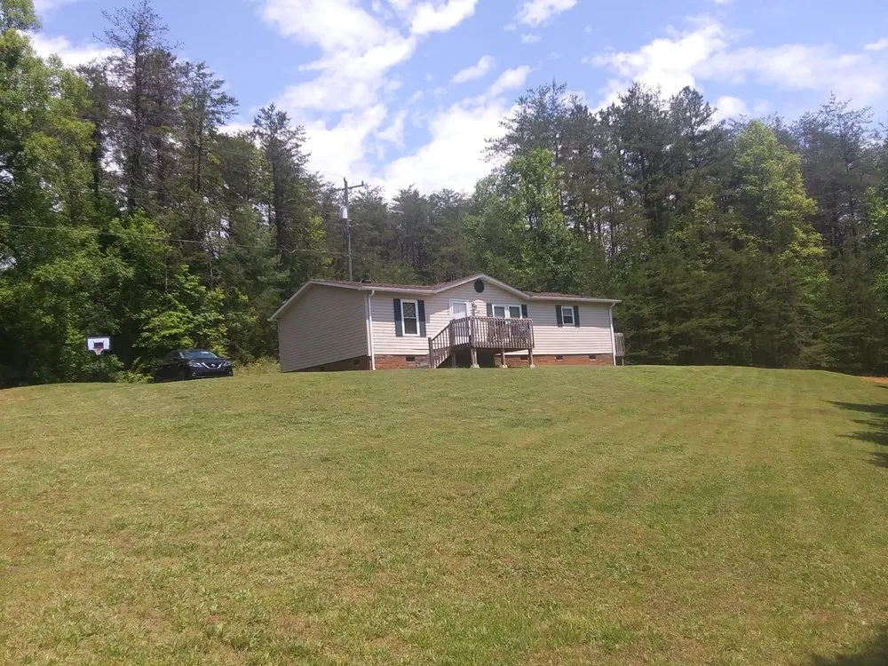 Trusted yard maintenance for homes across Lenoir, NC - Clarks