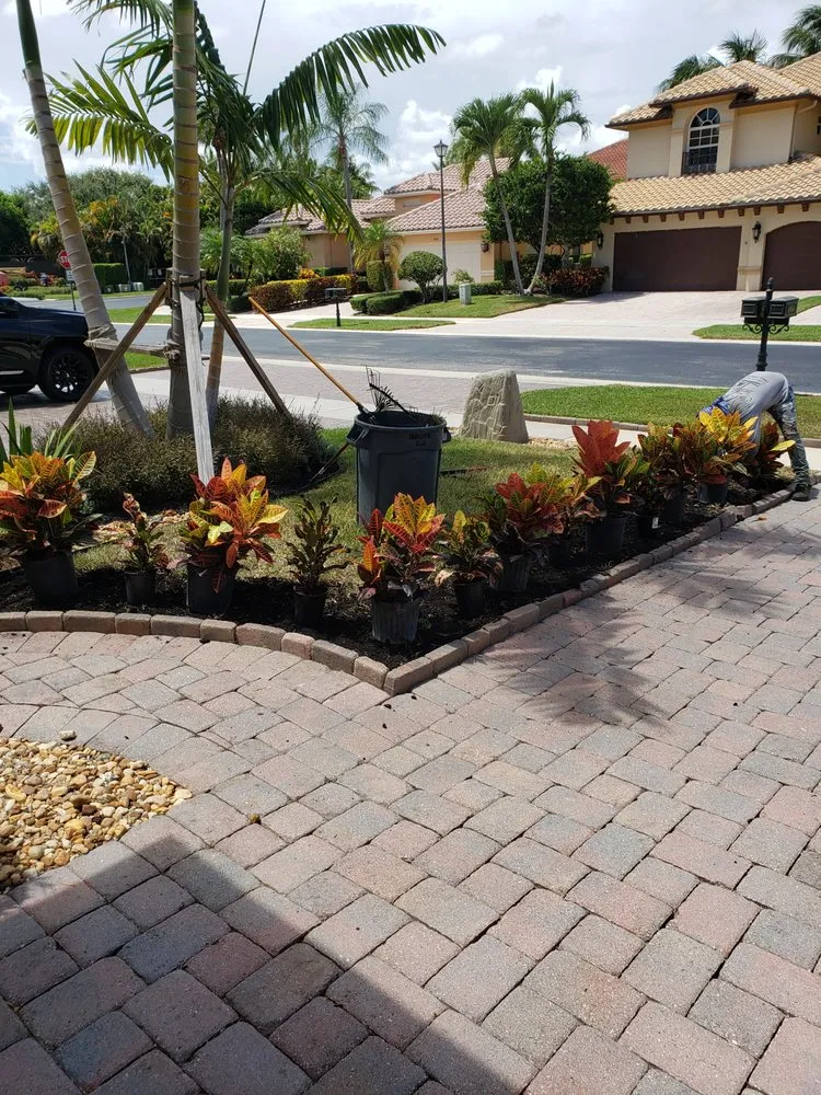 Custom outdoor landscaping experts serving Deerfield Beach, FL - Classic Cut Lawn Care Services
