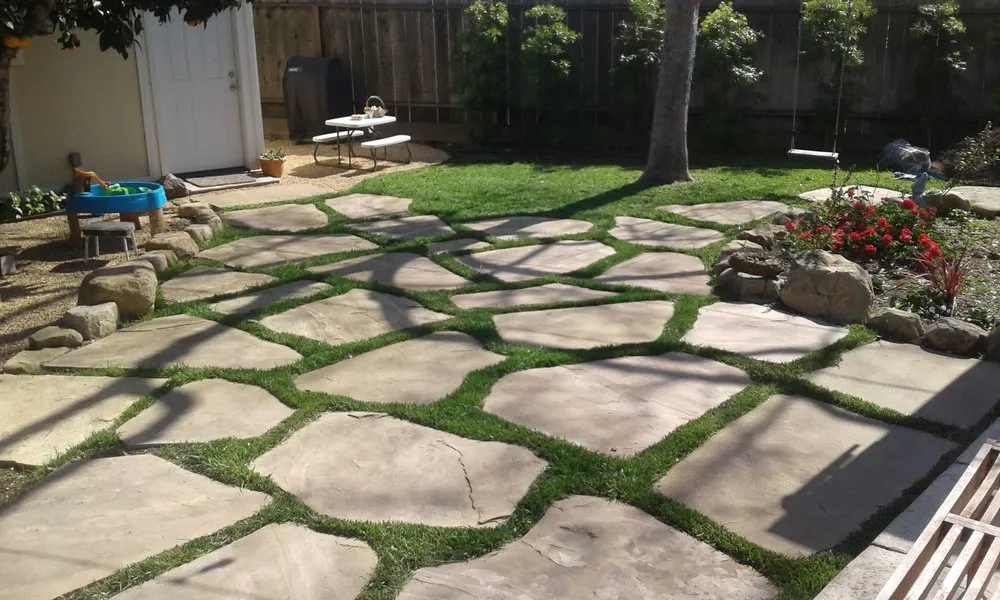 Reliable lawn mowing service in Carpinteria, CA by Classic Landscaping