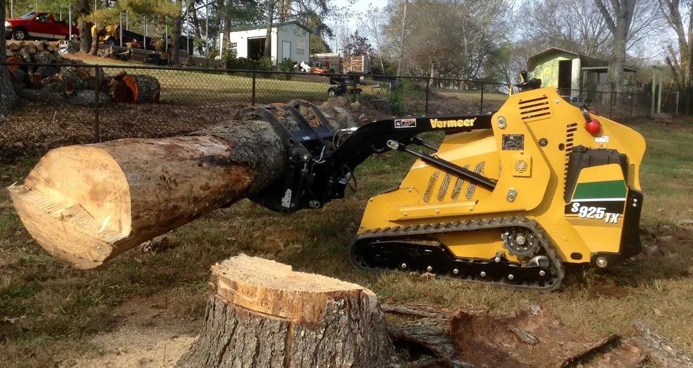 Local residential landscaping in Maryville, TN - Classic Lawn & Tree