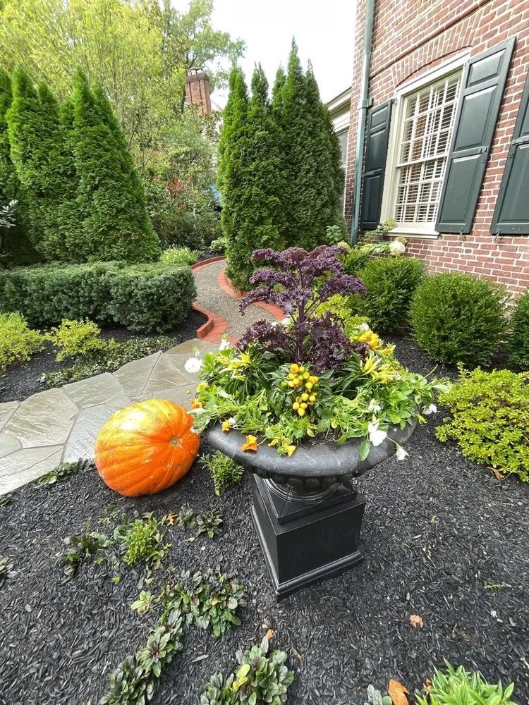 Custom yard maintenance in Kennett Square, PA - Classic Lawns & Gardens