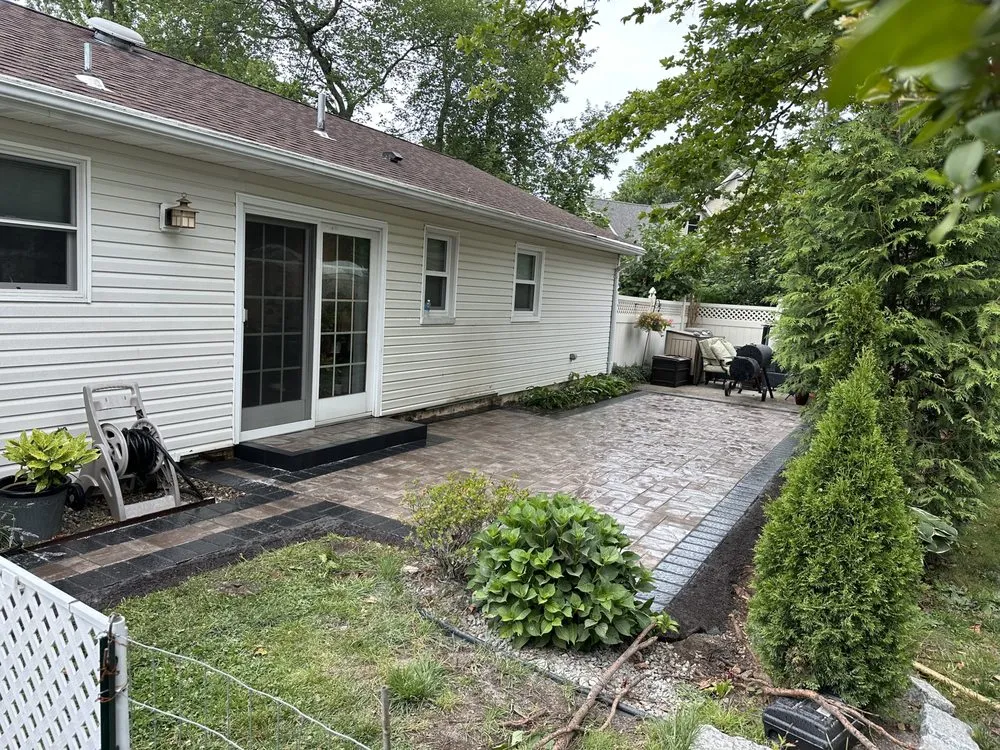 Professional lawn mowing service experts serving Farmingville, NY - Classic Paving INC