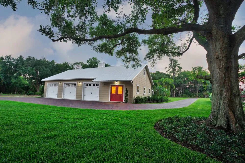 Reliable lawn care service experts serving Winter Garden, FL - Classic Scape