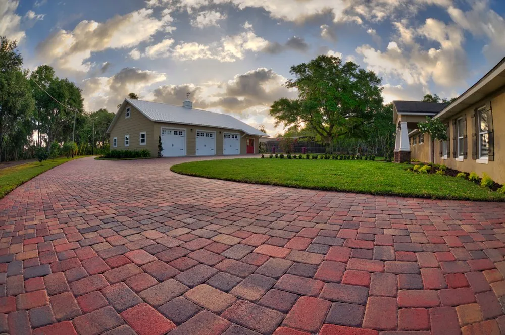 Trusted yard maintenance with custom design in Winter Garden, FL by Classic Scape