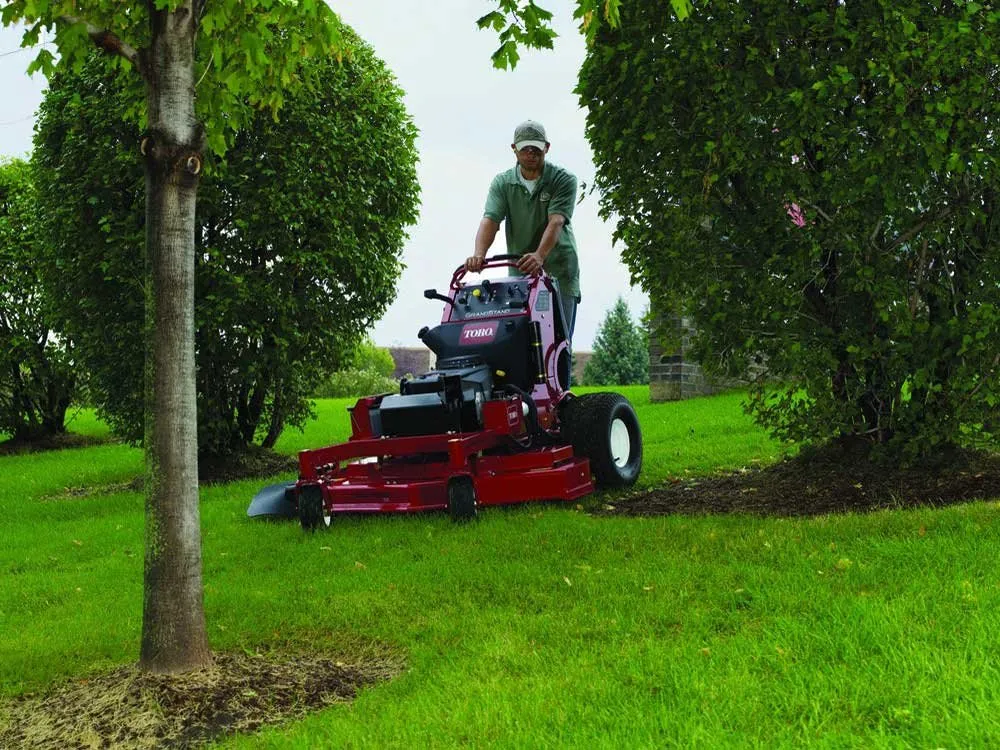 Trusted yard maintenance for residential properties across Clarksville, TN - Classic Southern Lawns