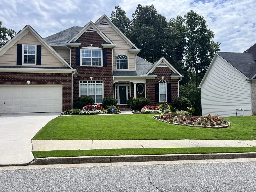 Affordable lawn mowing service in Austell, GA - Claudia’s Landscaping