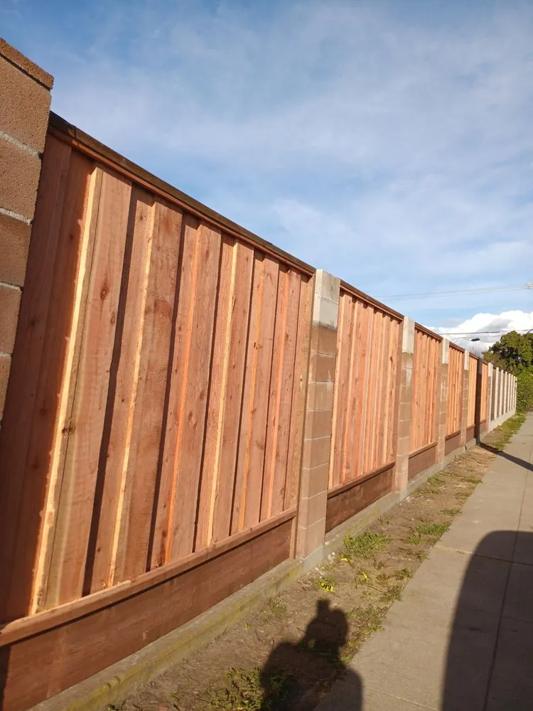 Custom lawn mowing service experts serving Oakland, CA - Claudio Fencing