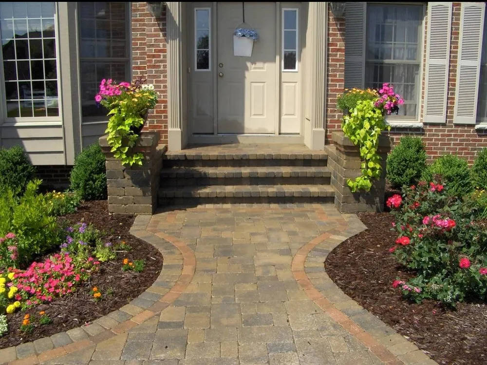 Custom yard cleanup service in Rockford, IL by Claudio Martinez Landscaping
