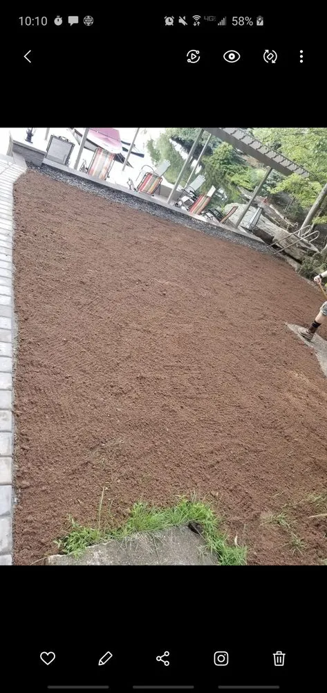 Top-rated garden landscaping experts serving Lake Ariel, PA - Clauss & Kellogg Land Care