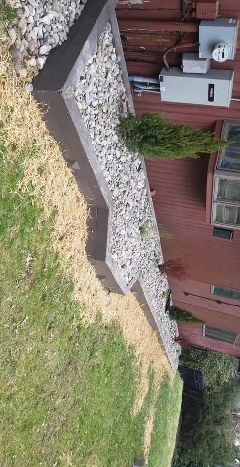 Top-rated lawn care service in Lake Ariel, PA by Clauss & Kellogg Land Care