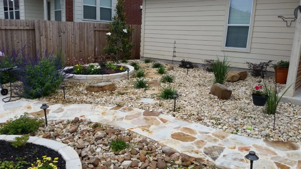 Trusted outdoor landscaping experts serving FAIR OAKS, TX - Clayman Outdoors