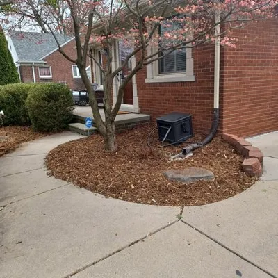 Claymore Landscaping Logo