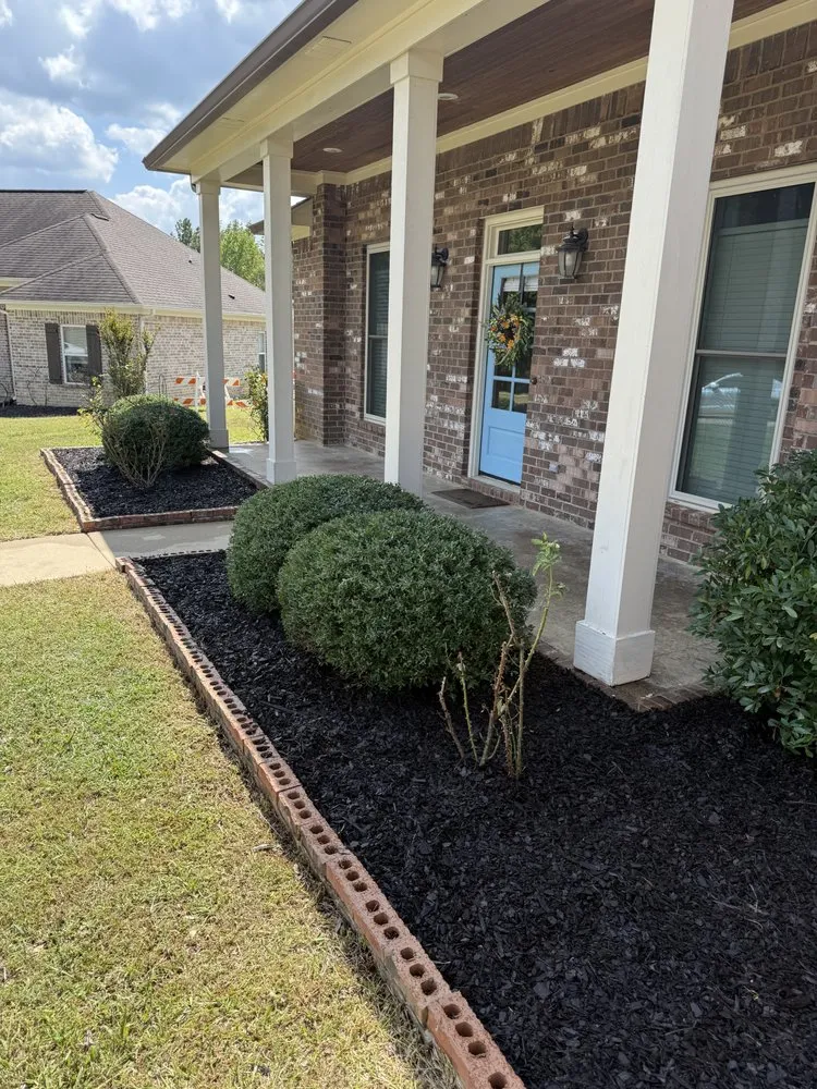 Trusted yard maintenance in Oxford, MS - Clayton Professional Services