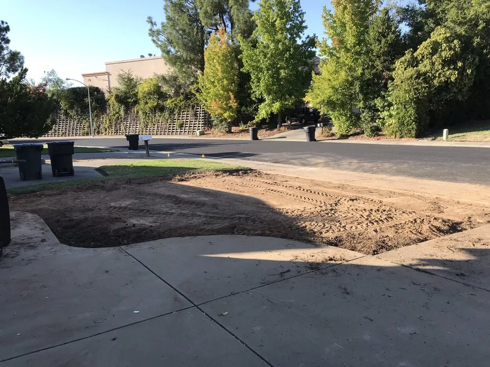 Custom yard cleanup service in Roseville, CA - Clayton's Bobcat Services