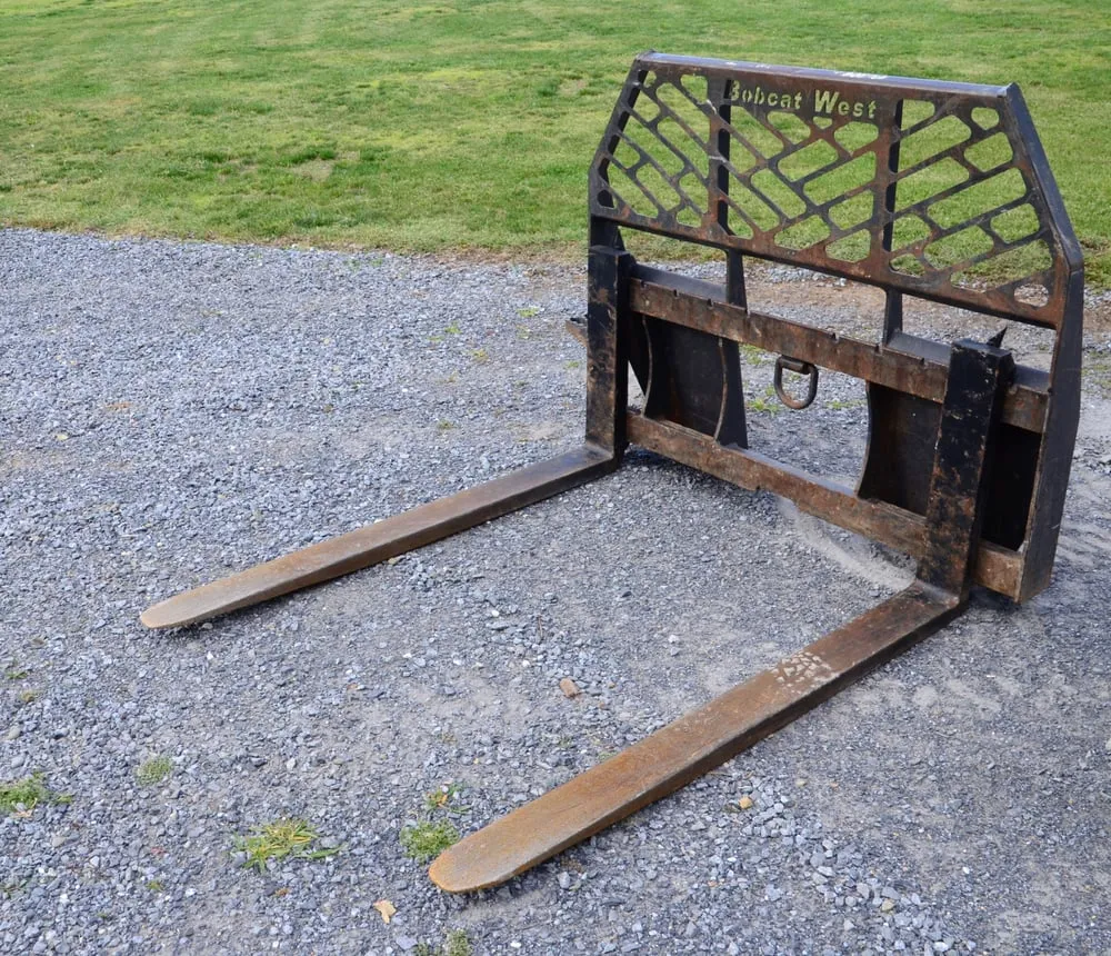 Affordable yard maintenance experts serving Roseville, CA - Clayton's Bobcat Services