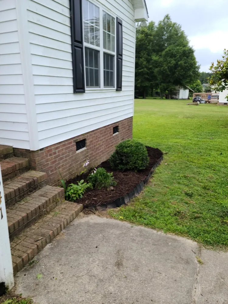 Trusted lawn care service in Wilson, NC - Clayton's lawn care